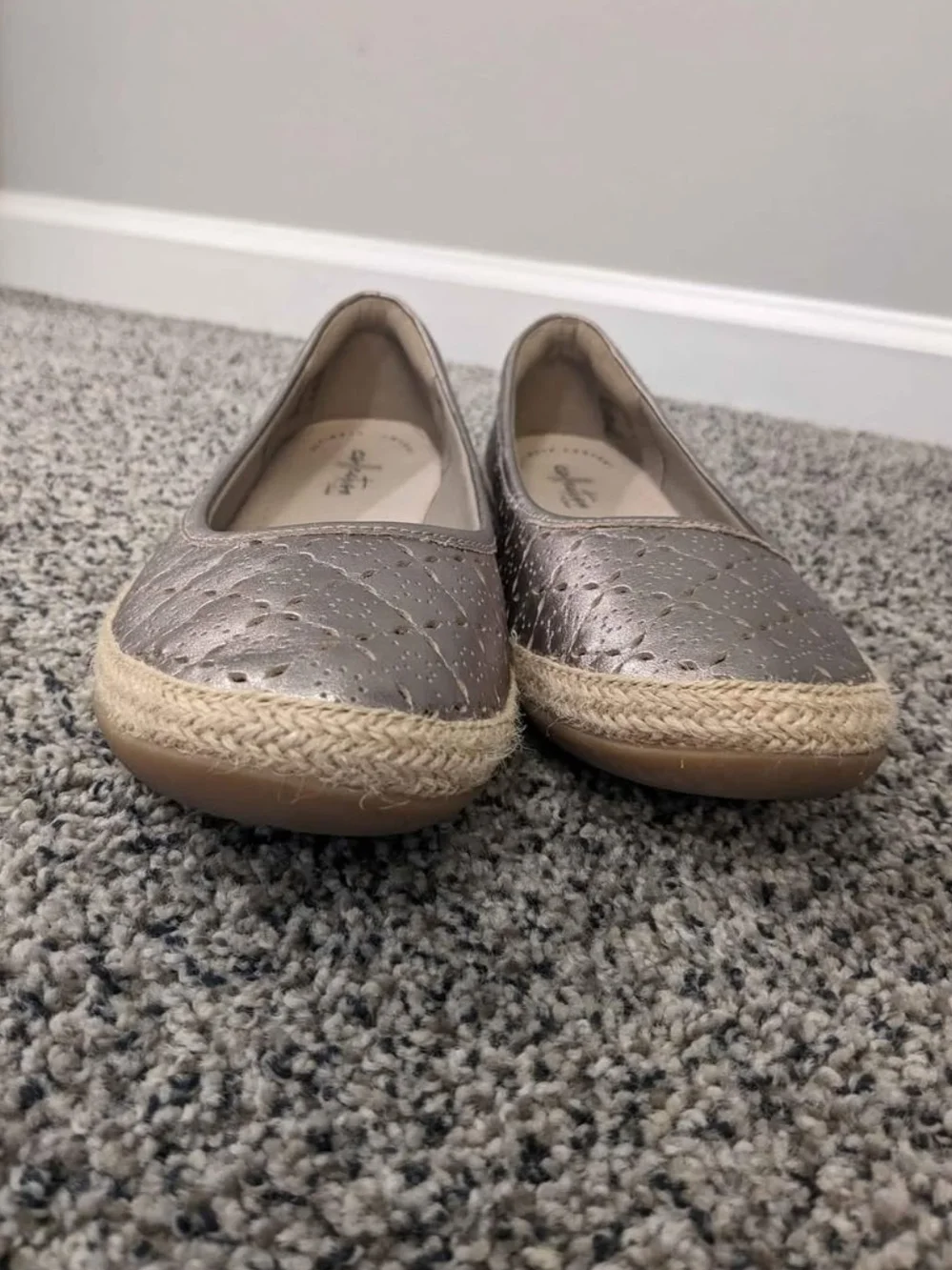 Clarks Metallic Gray Flats With Jute 9.5 Comfort Collection